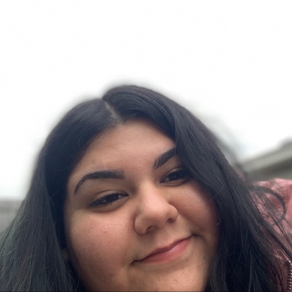 Meet the Posher Other - Meet your Posher, Alexis